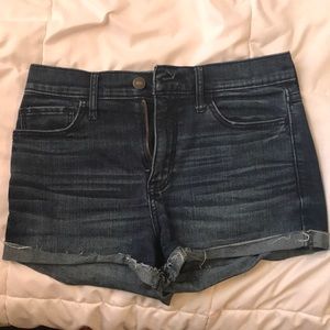 Worn 2 times... Abercrombie & Fitch Jean shorts.